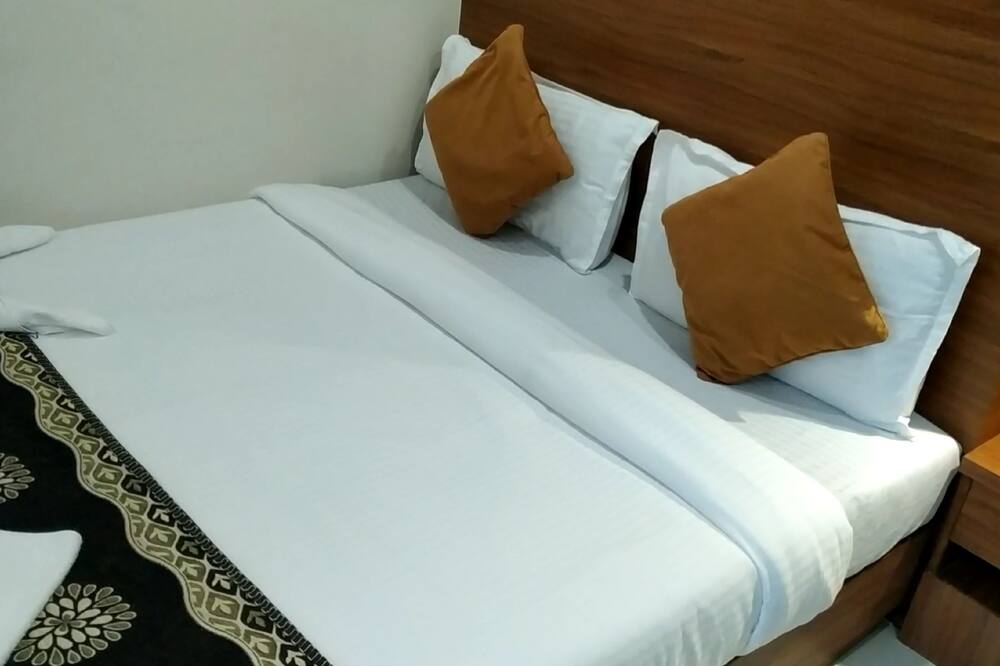 ホテル アイストン イン 写真