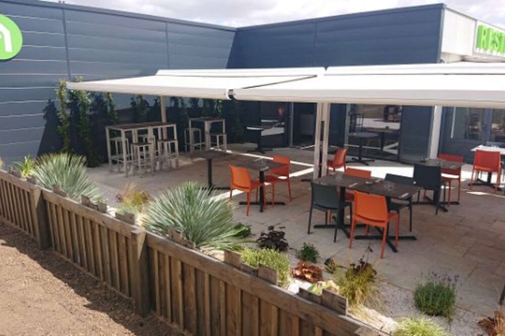 ホテル カンパニール シャルトル 写真