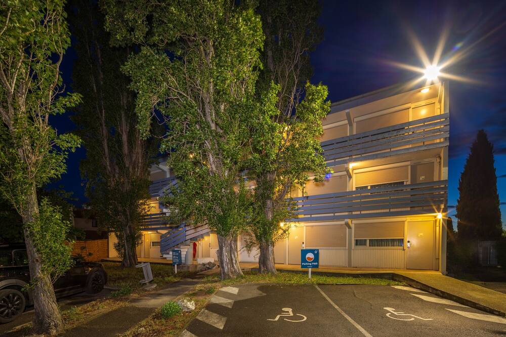 ノエミーズアルル 写真