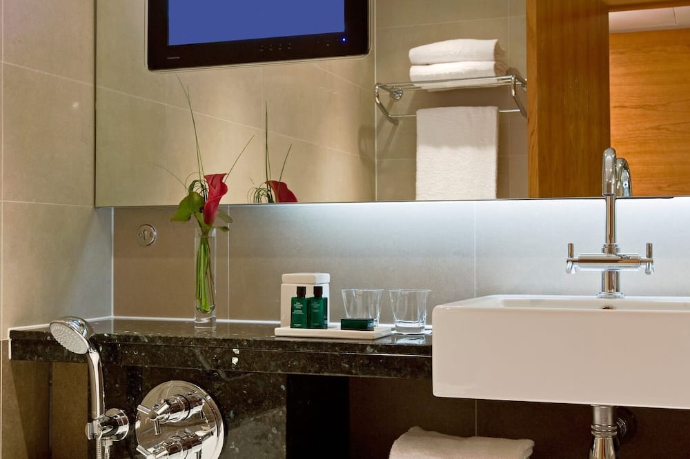 ソフィテル ロンドン ヒースロー ホテル 写真