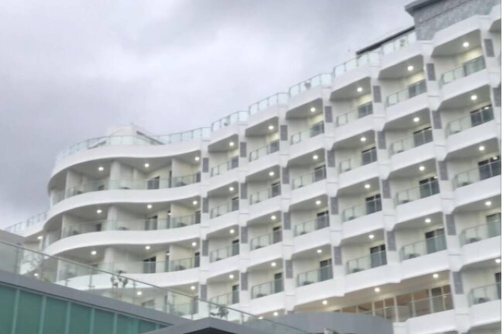 ラベルサ ホテル & コンベンションセンター サモシール 写真