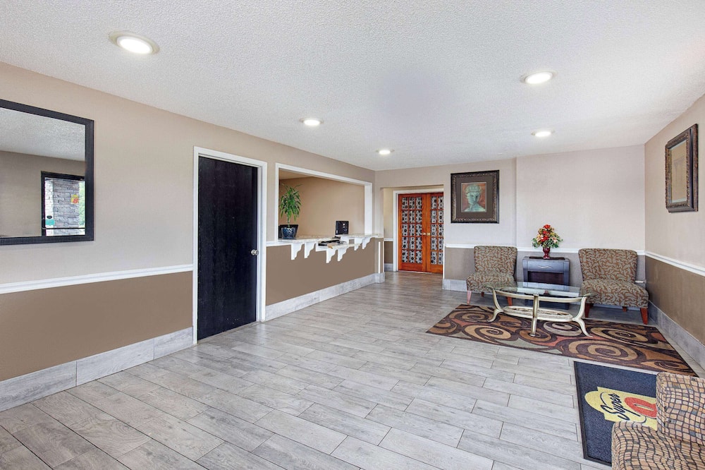 スーパー 8 バイ ウィンダム サマーセット 写真