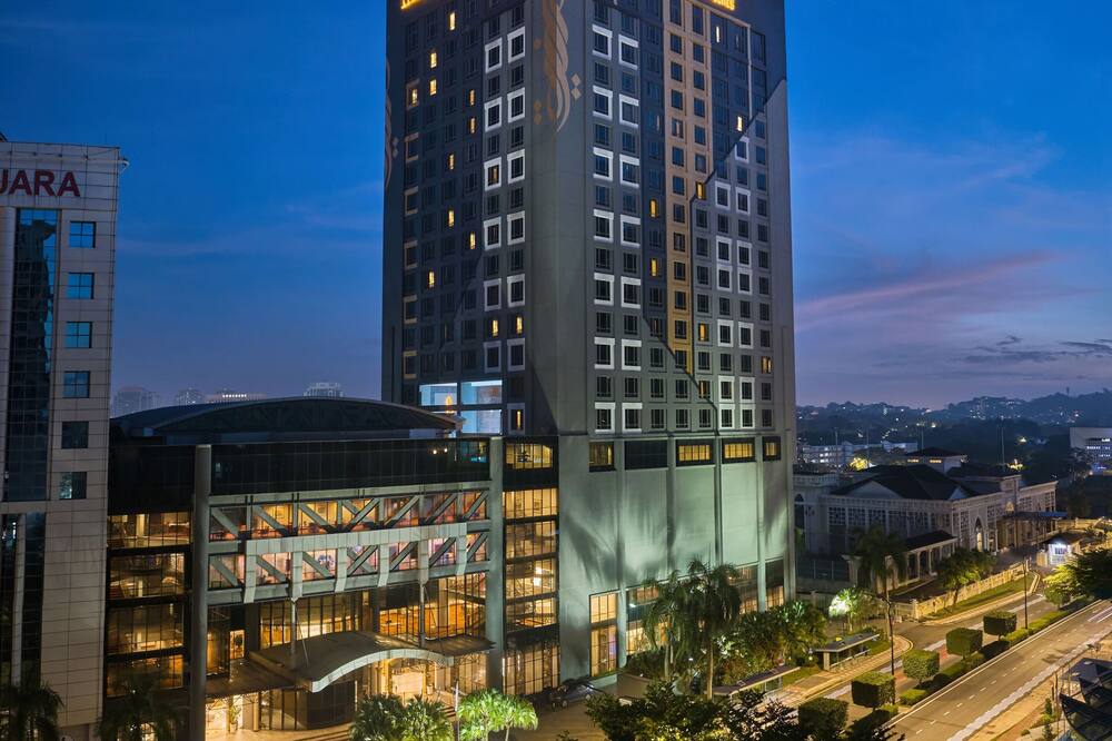 マルディヤ ホテル アンド スイーツ 写真