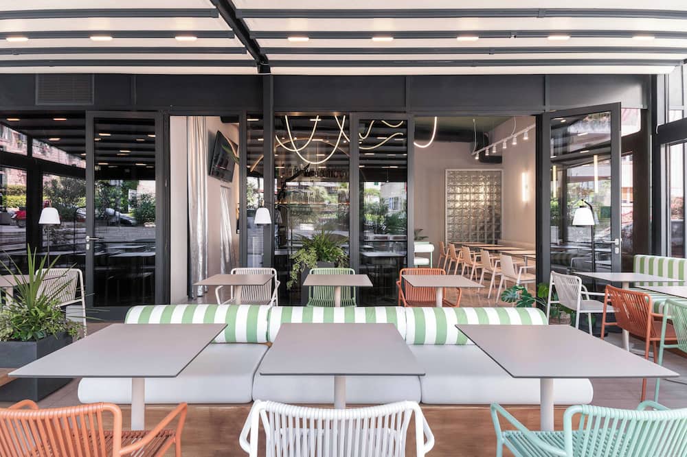 ザ ビュー ラグジュアリー ルームズ 写真