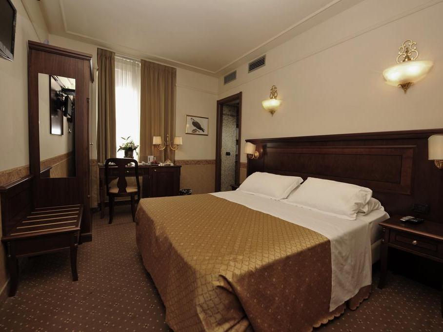 アウレリウス アート ギャラリー ホテル 写真