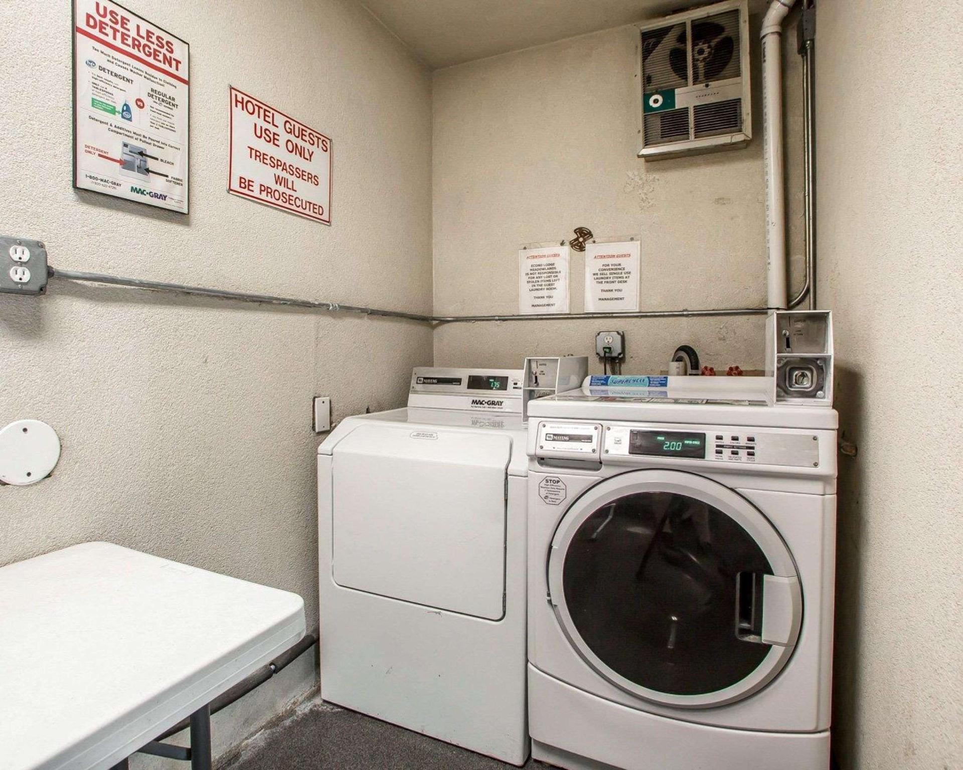 スーパー 8 バイ ウィンダム メドウランズ 写真