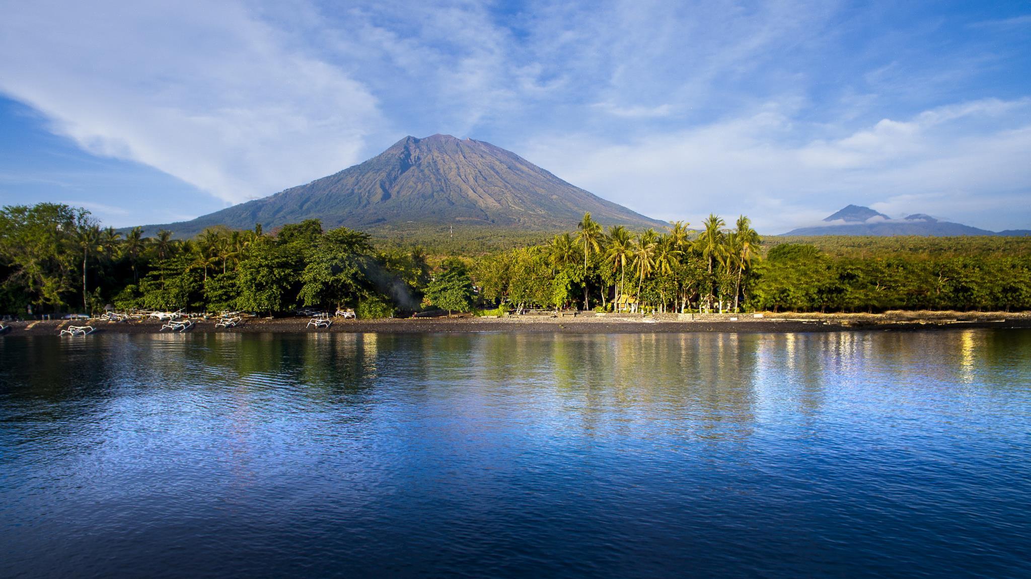 ミンピ リゾート トゥラムベン ダイブ&スパ 写真