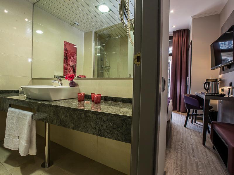 レオナルド ホテル バルセロナ ラス ランブラス 写真