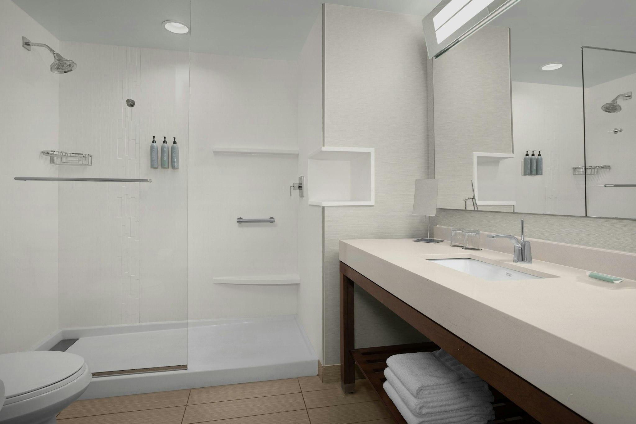 Courtyard by Marriott Atlanta Kennesaw 写真