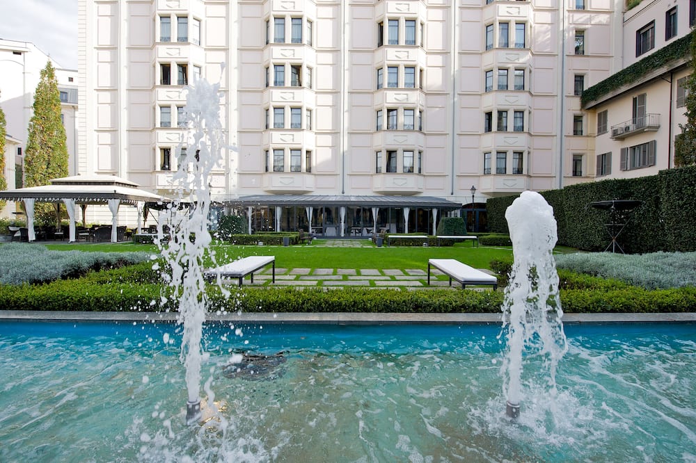 グランド ヴィスコンティ パレス ホテル 写真