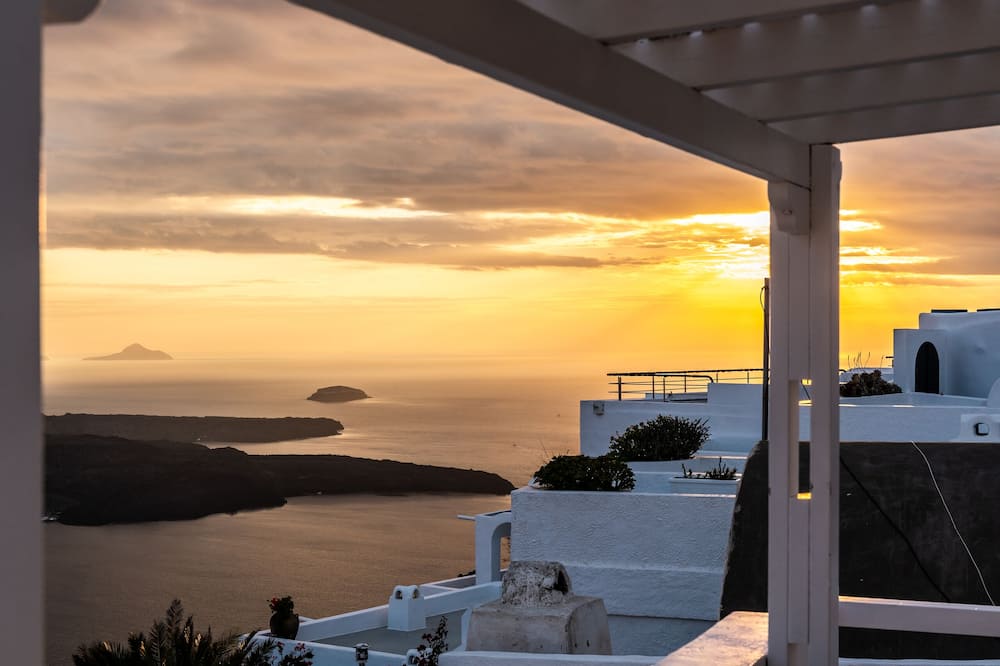 ネフェリ ホームズ - 大人専用 写真