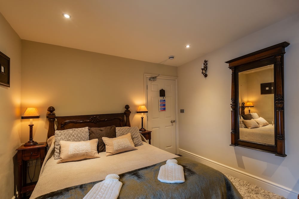 ザ ニュー ホワイト ライオン 写真