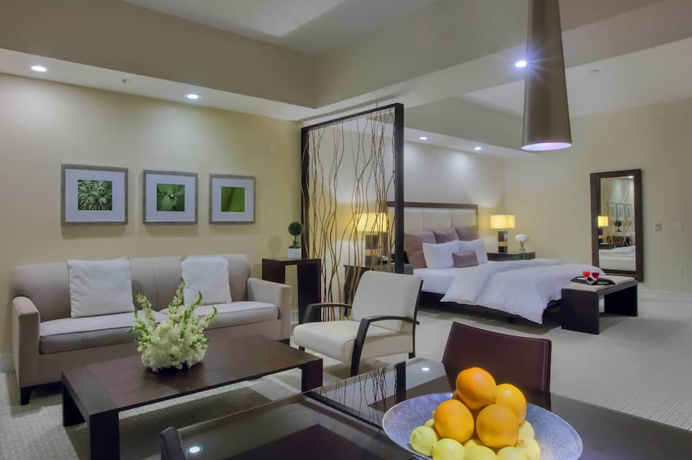 プロヴィデント ドラル アット ザ ブルー 写真