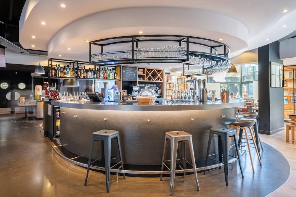 カンパニール プライム ニース エアポート 写真