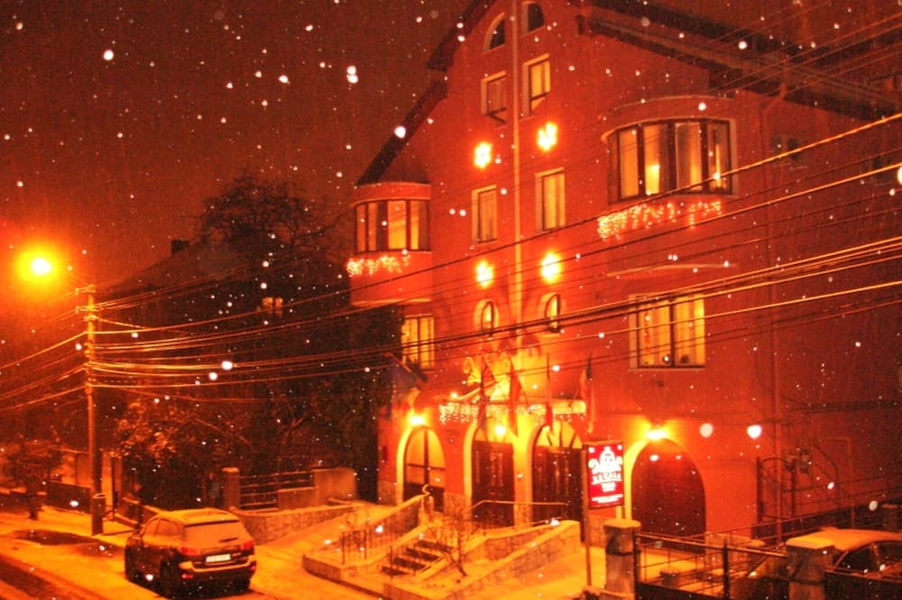 ヴィラ ホテル エスカラ 写真