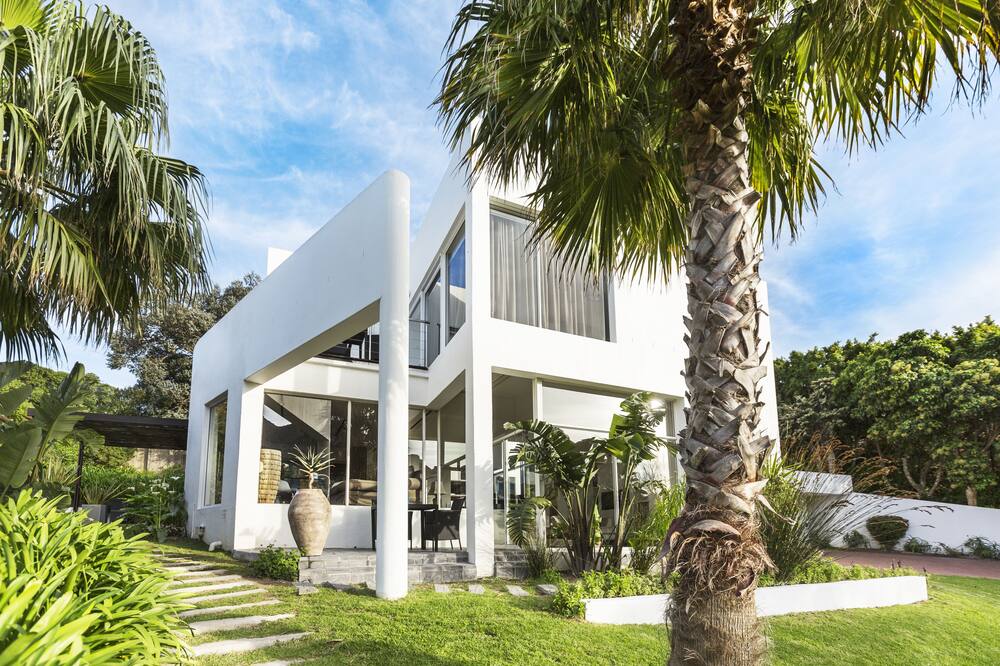 キューブ ゲストハウス 写真