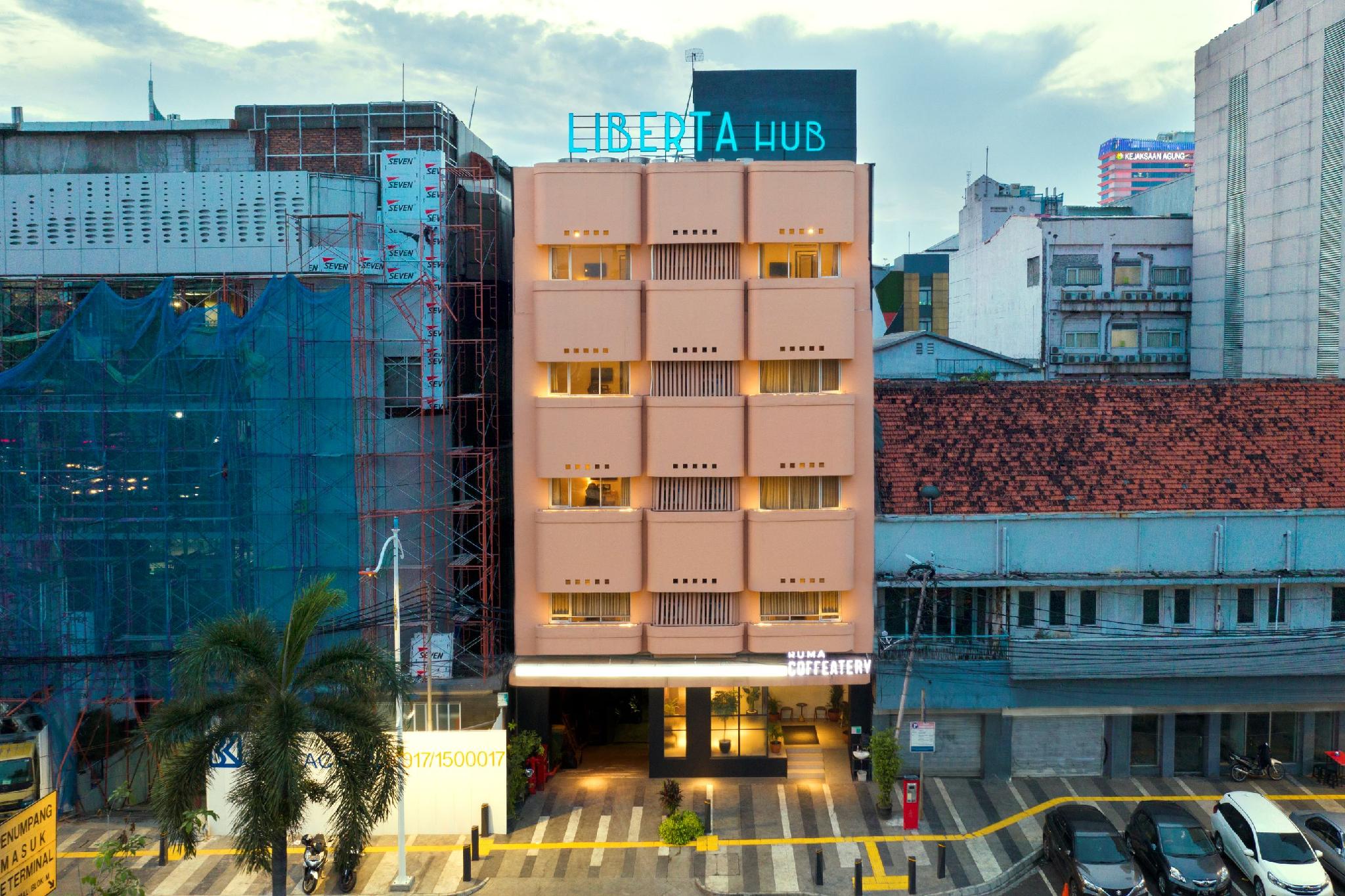 リベルタ ハブ ブロック M ジャカルタ 写真