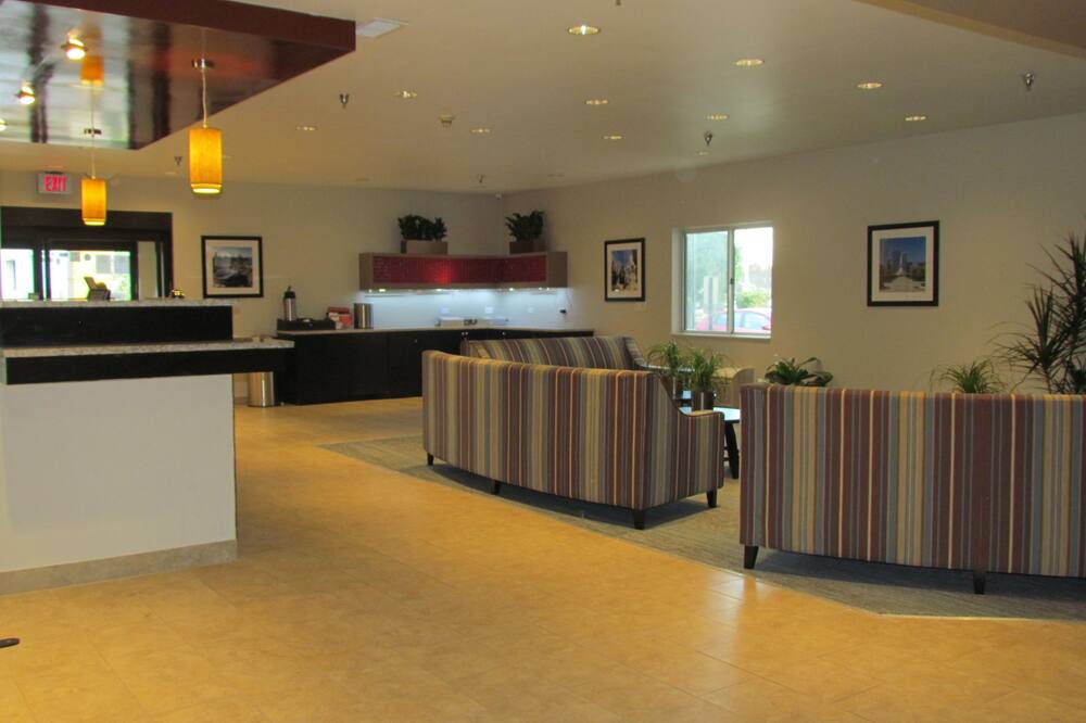 ラマダ バイ ウィンダム グレンデール ハイツ / ロンバード 写真