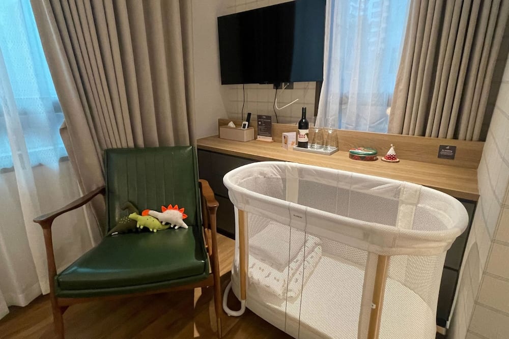 ダッシュ リビング オン ハリウッド 写真