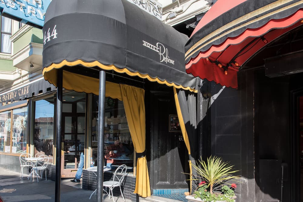 ホテル ボエーム 写真