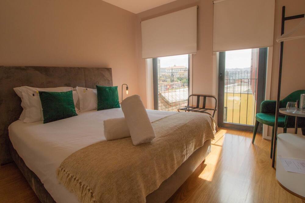 ALIBI by YoursPorto 写真