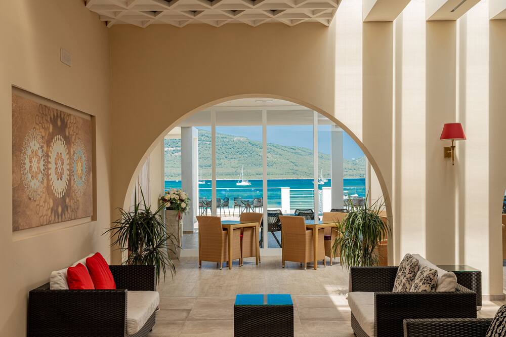 ホテル ポルトコンテ 写真