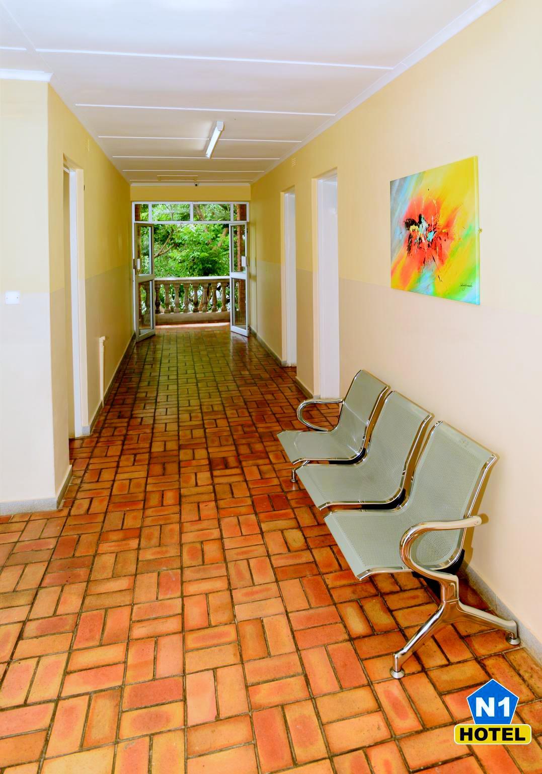 ザ N1 ホテル & キャンプサイト ビクトリア フォールズ 写真