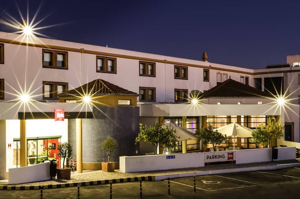 ibis Évora Hotel 写真