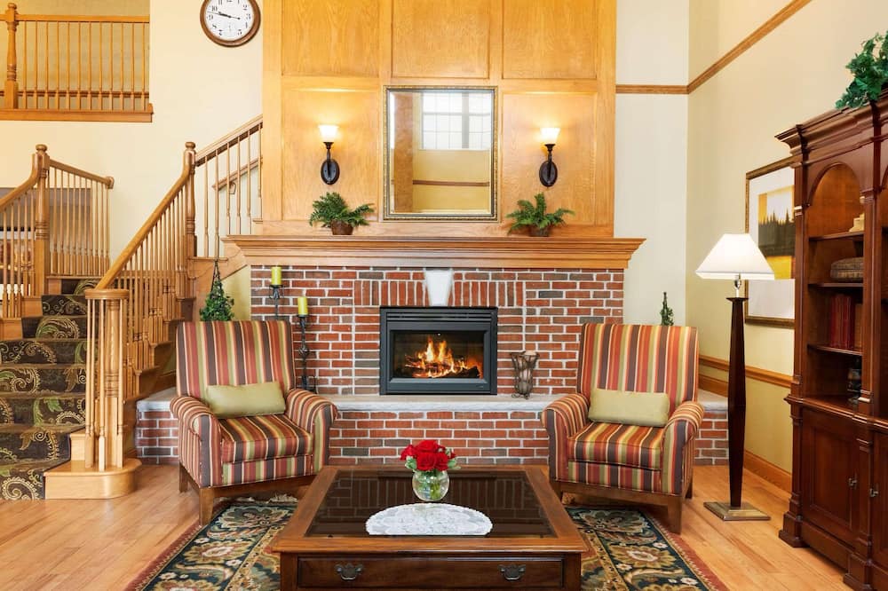 カントリー イン & スイーツ バイ ラディソン シカモア イリノイ 写真