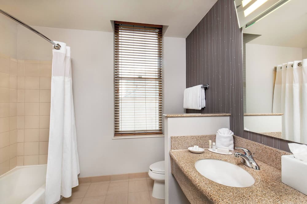 Courtyard by Marriott Boston Copley Square 写真