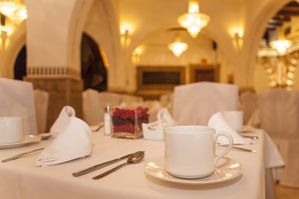 ホテル カルロス V 写真