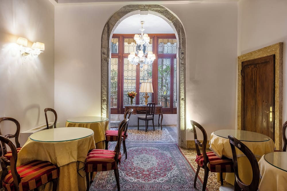 ホテル カーザ ヴェラルド レジデンツァ デポカ 写真