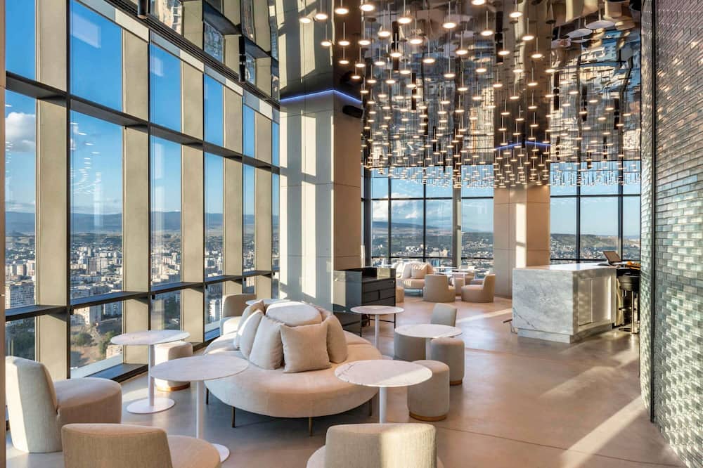 プルマン トビリシ アクシス タワーズ 写真