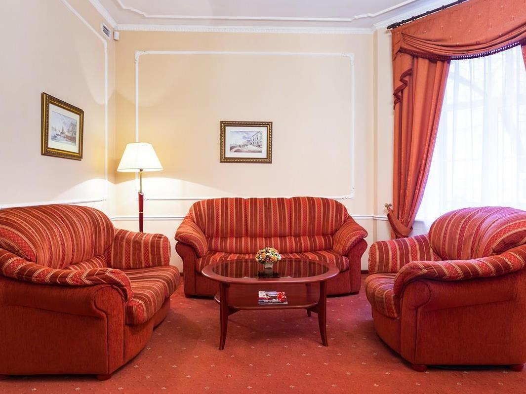 アート マホーヴァヤ 写真