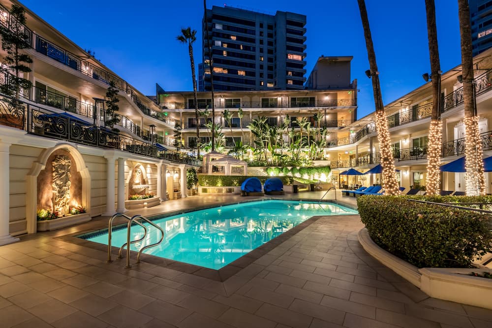 ビバリー ヒルズ プラザ ホテル アンド スパ 写真