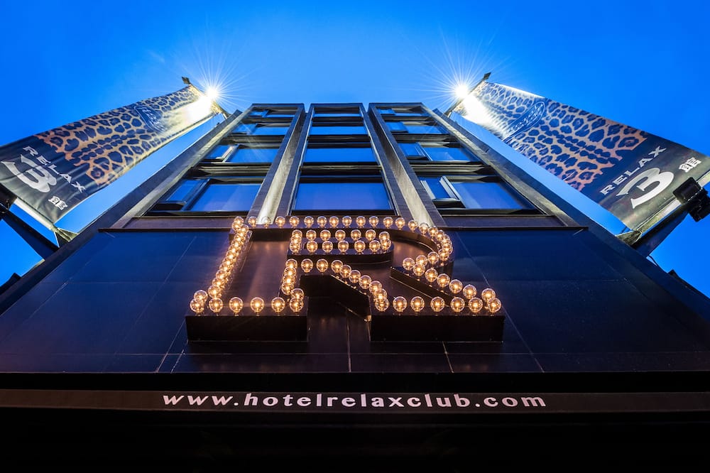 ホテル リラックス III 写真