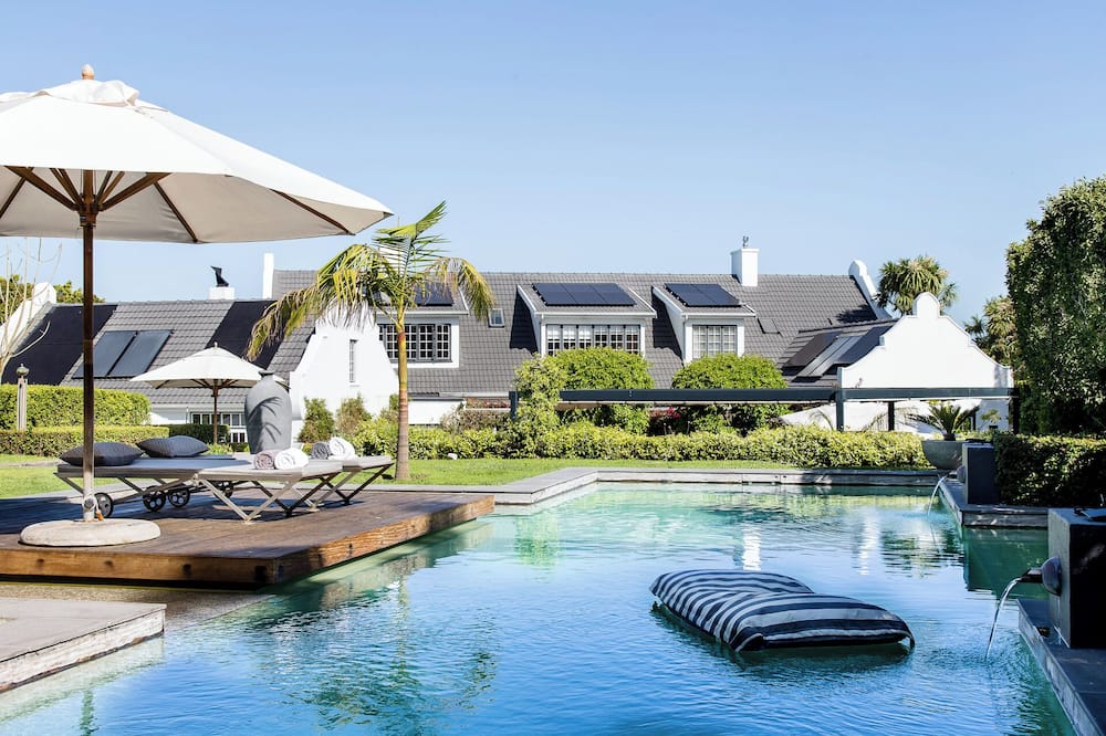 14 オン クライン コンスタンティア 写真