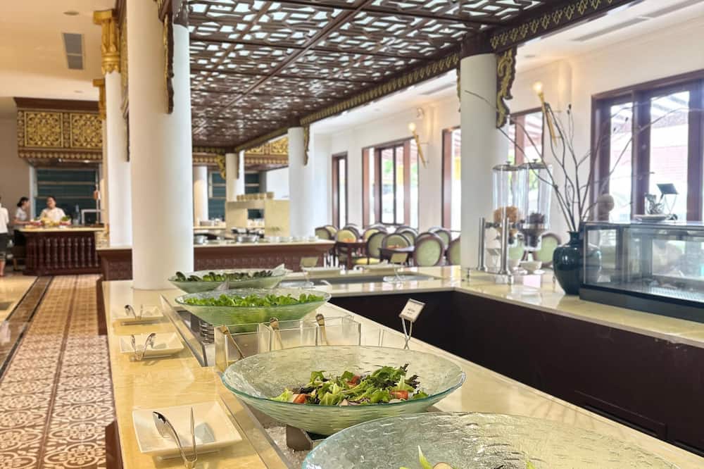 チャンパ パレス ホテル 写真