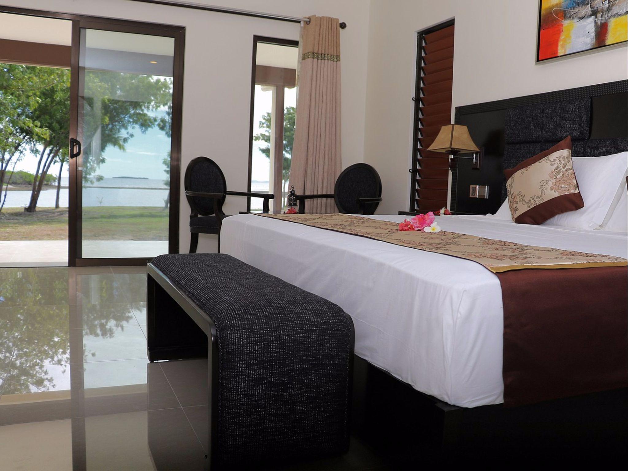 ニラ ビーチ リゾート 写真