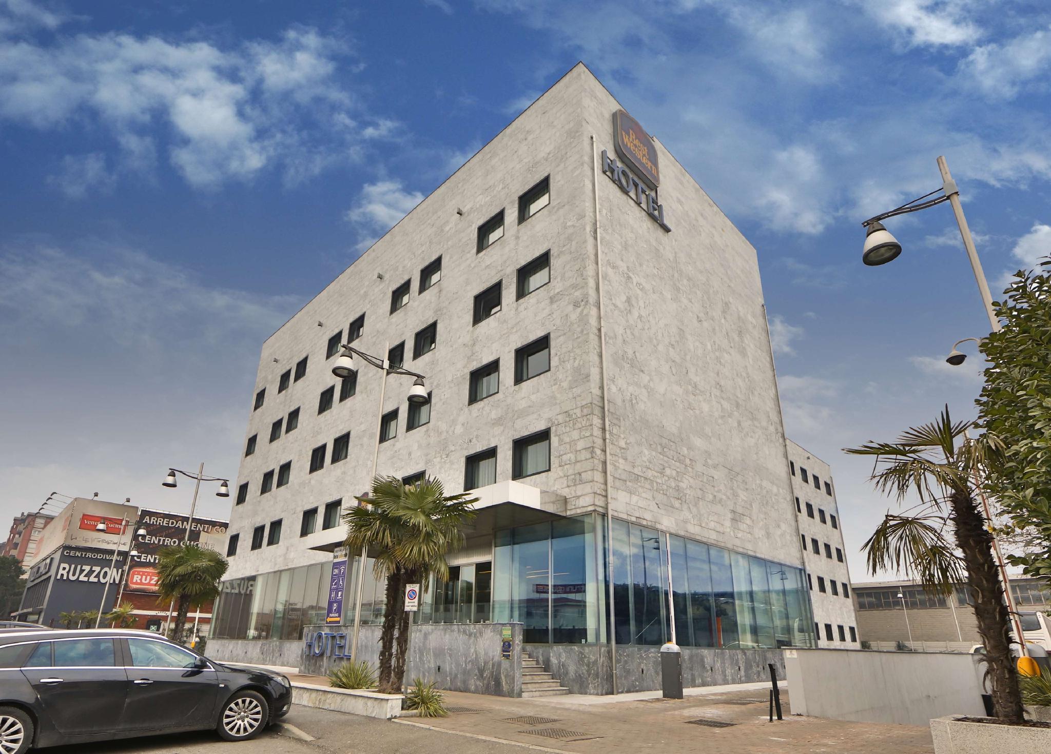 ベスト ウェスタン ホテル ゴールデンマイル ミラノ 写真