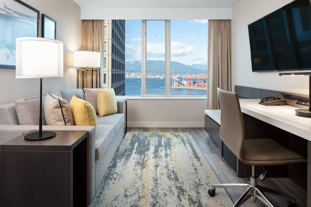 Delta Hotels Vancouver Downtown Suites 写真