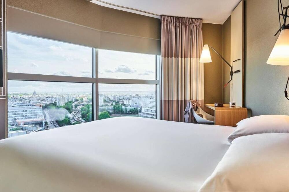 イビス パリ ポルト ドゥ モントルイユ 写真