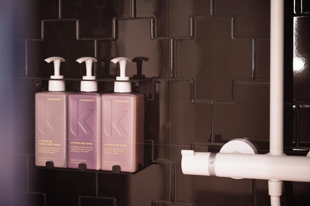 トライブ デュッセルドルフ 写真