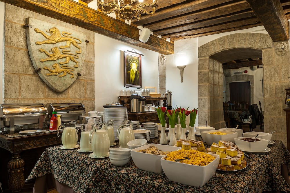 スリー クラウンズ レジデンツ 写真