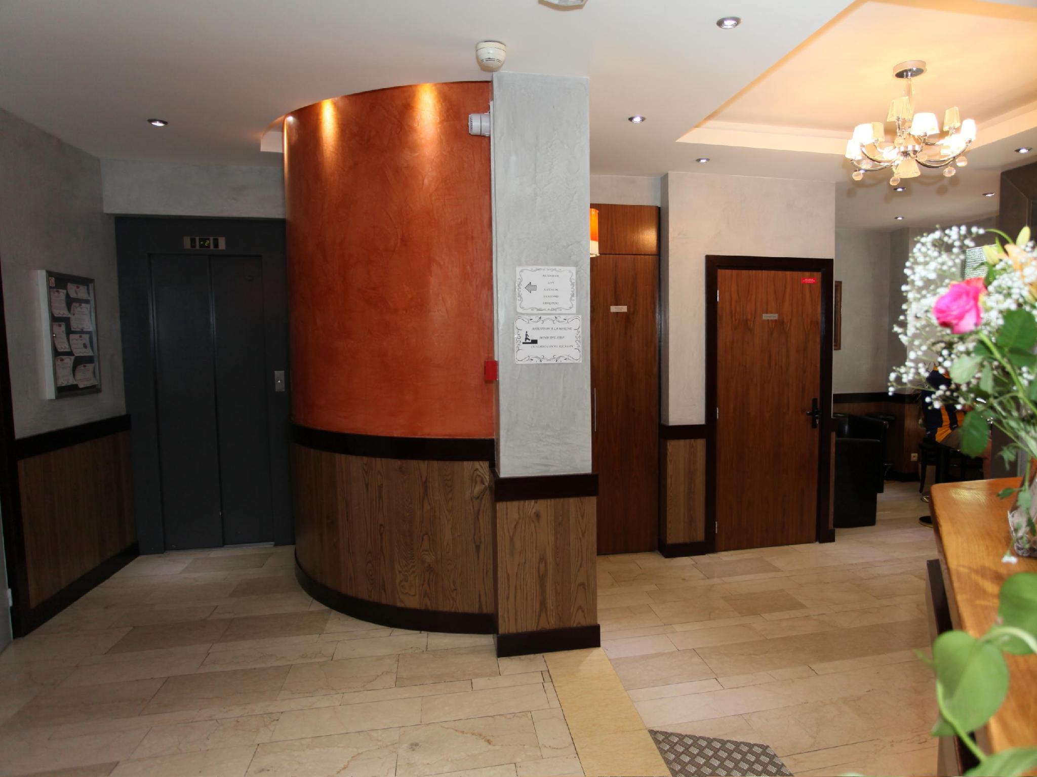 アラーヌ ホテル 写真