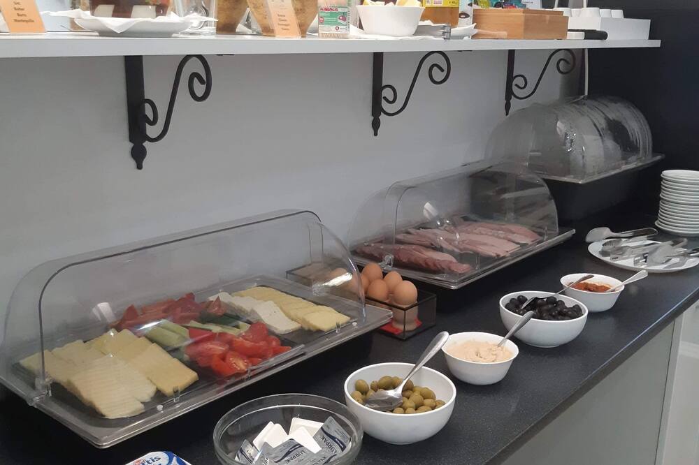 アベニュー パリアメント 写真