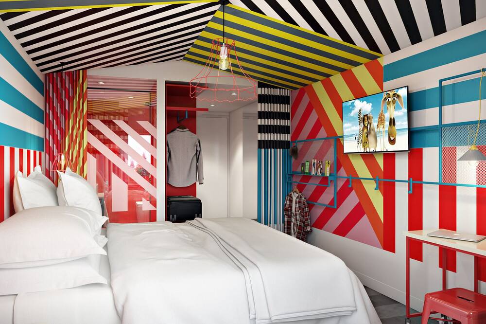 イビス スタイルズ ワルシャワ セントラム 写真