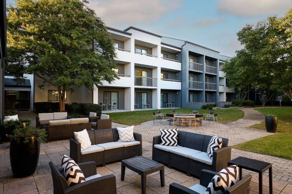 Courtyard by Marriott Fairfax Fair Oaks 写真