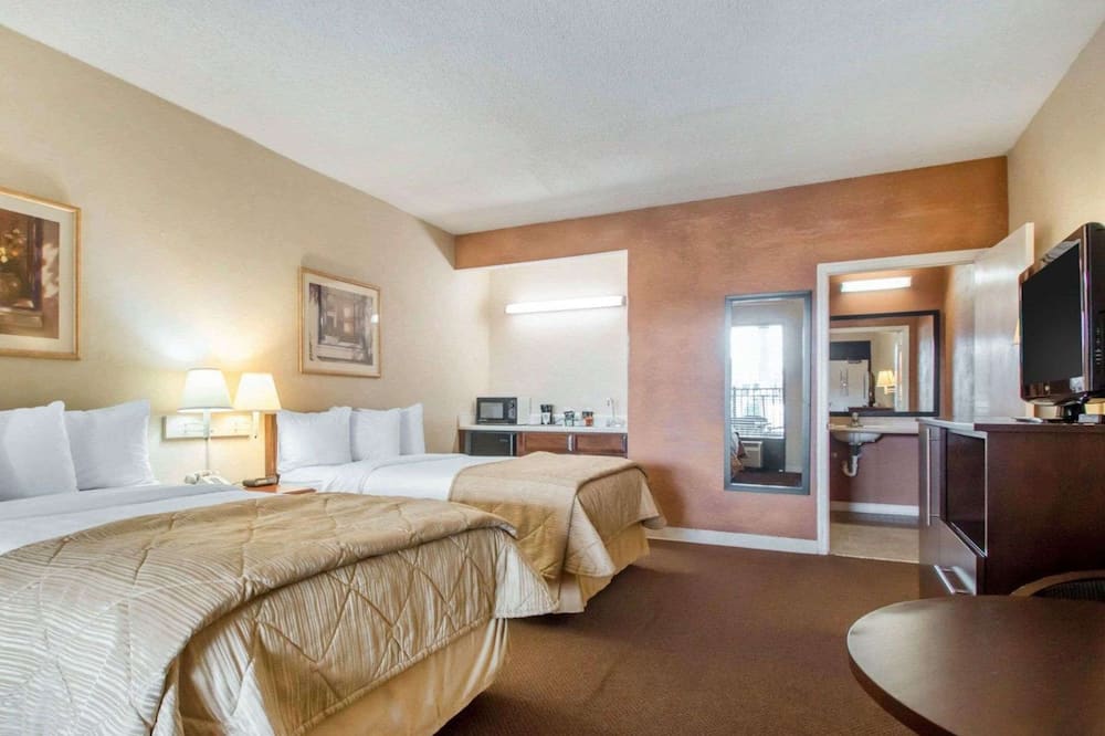 クオリティ イン & スイーツ リッジランド 写真