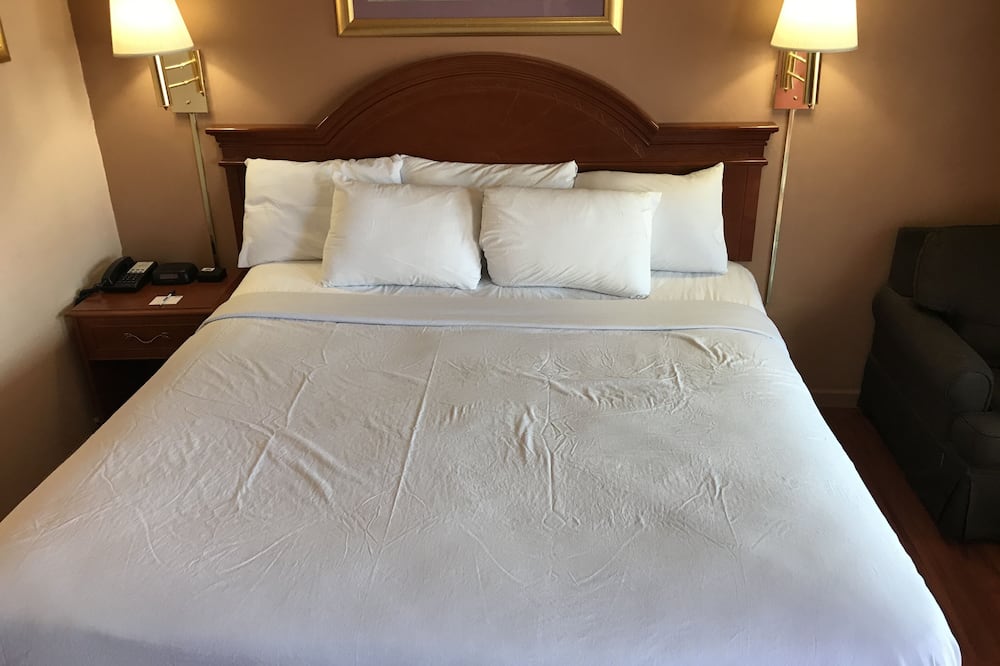 アメリカズ ベスト バリュー イン ユージーン 写真